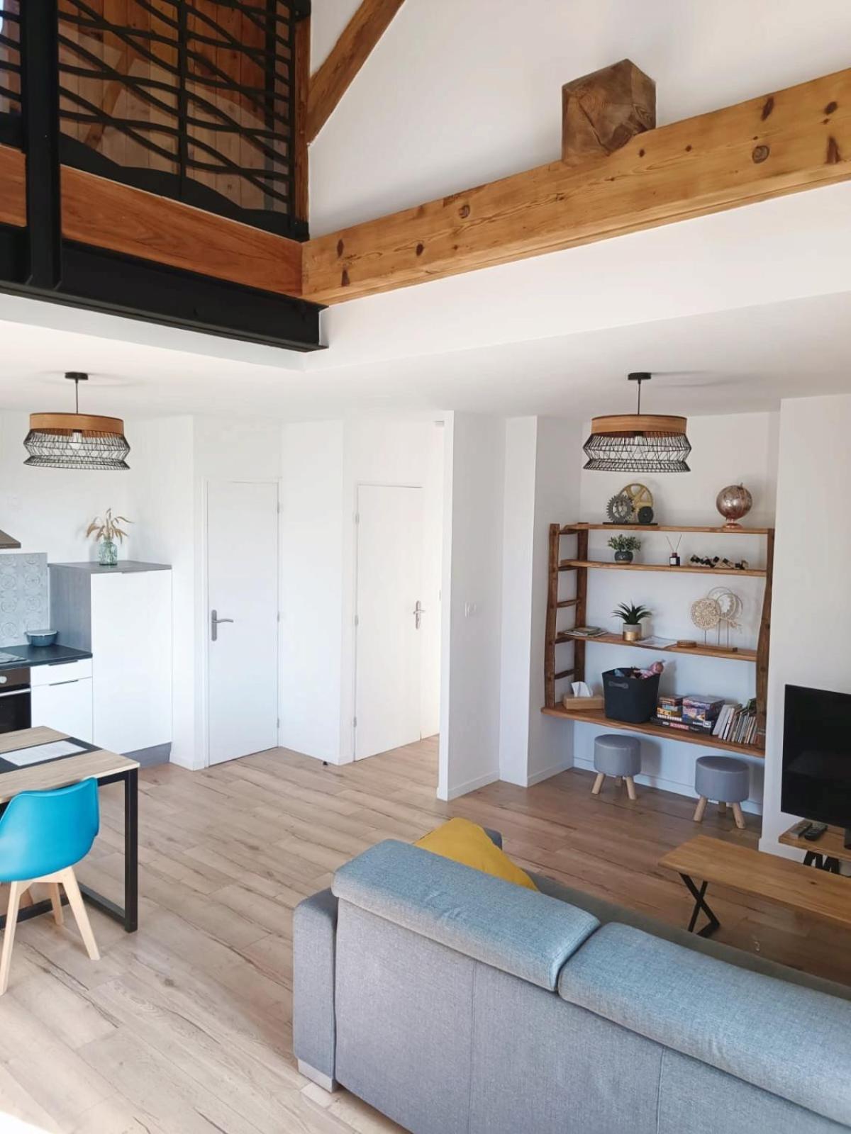 Appartement Duplex Dans Une Ancienne Usine Beaupréau-en-Mauges Kültér fotó