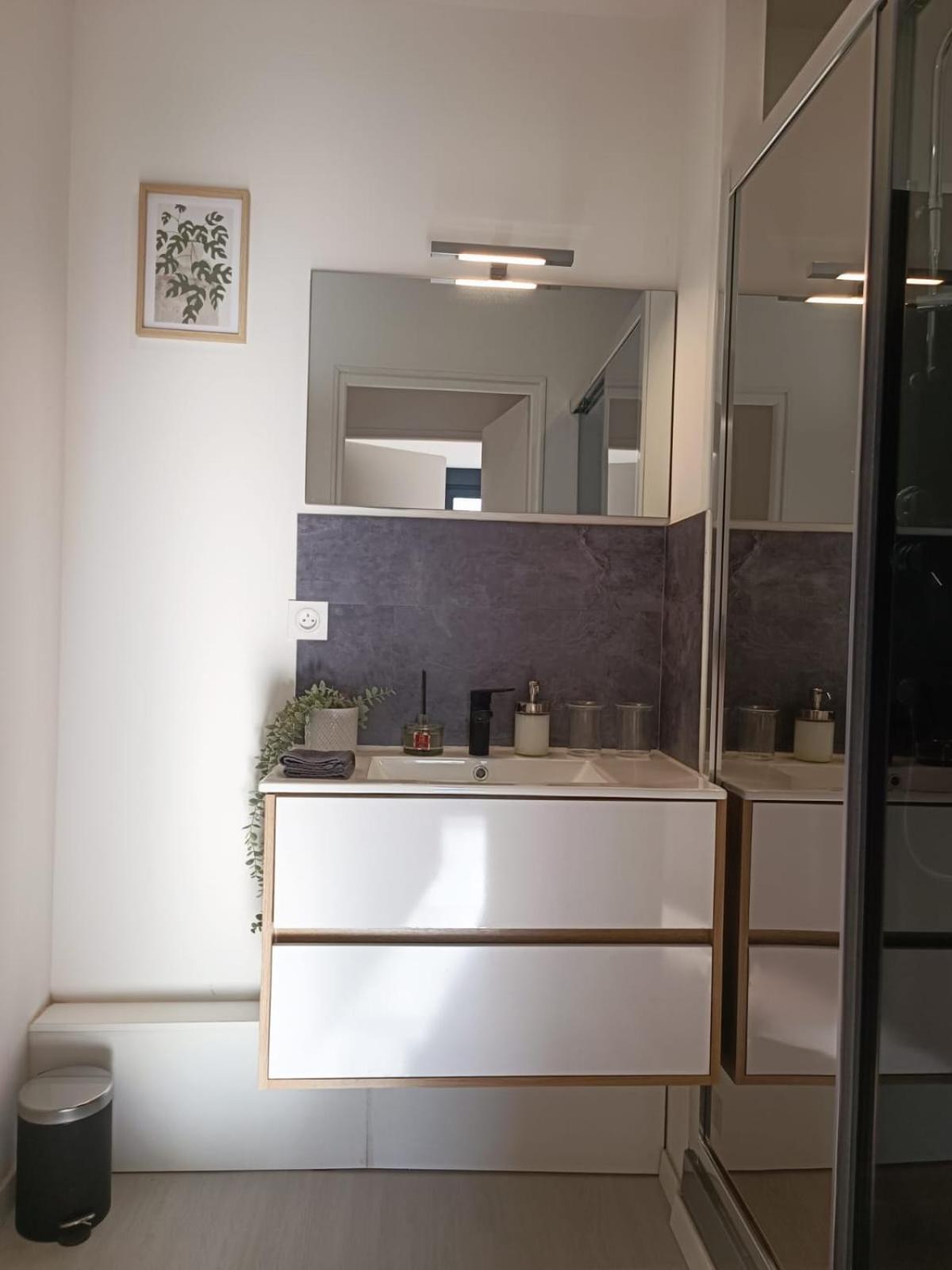 Appartement Duplex Dans Une Ancienne Usine Beaupréau-en-Mauges Kültér fotó
